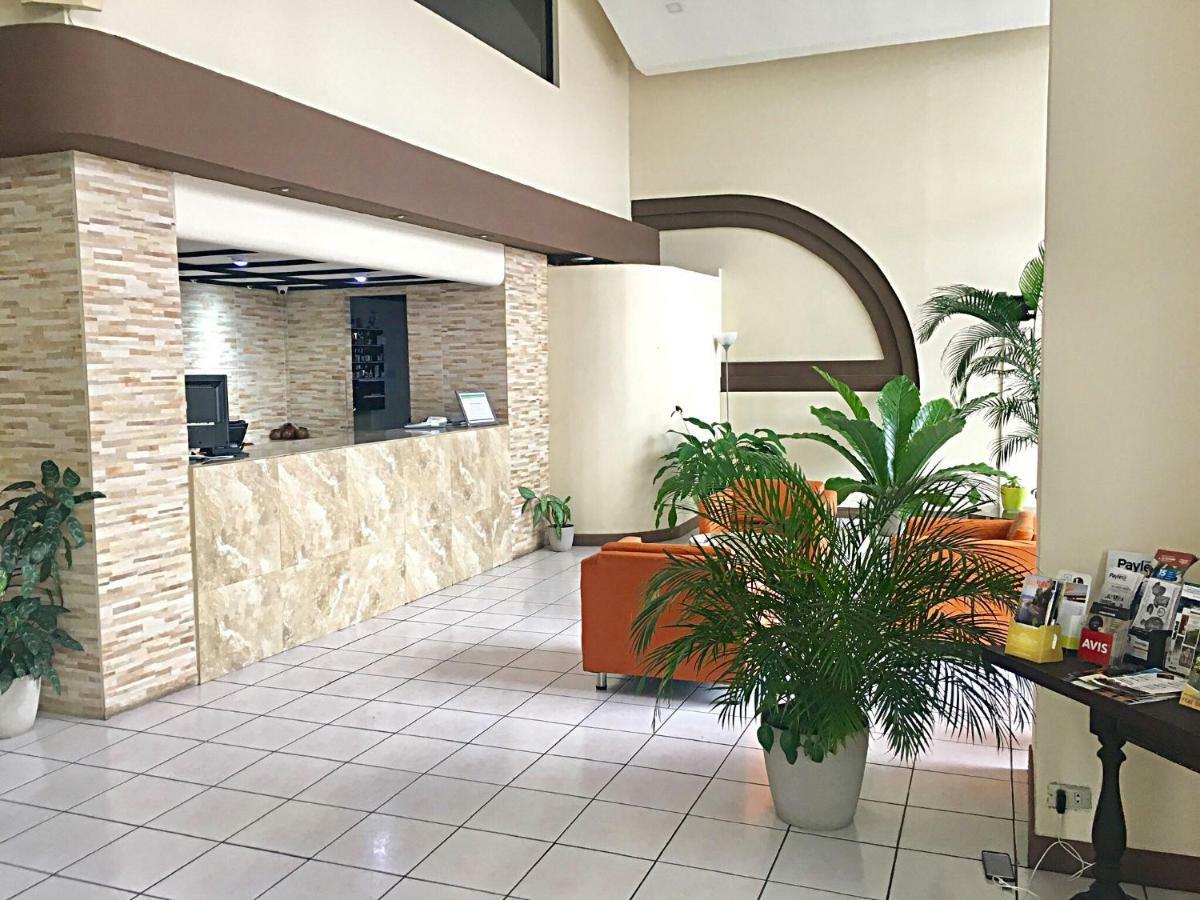 Hotel Ambassador Сан Хосе Екстериор снимка